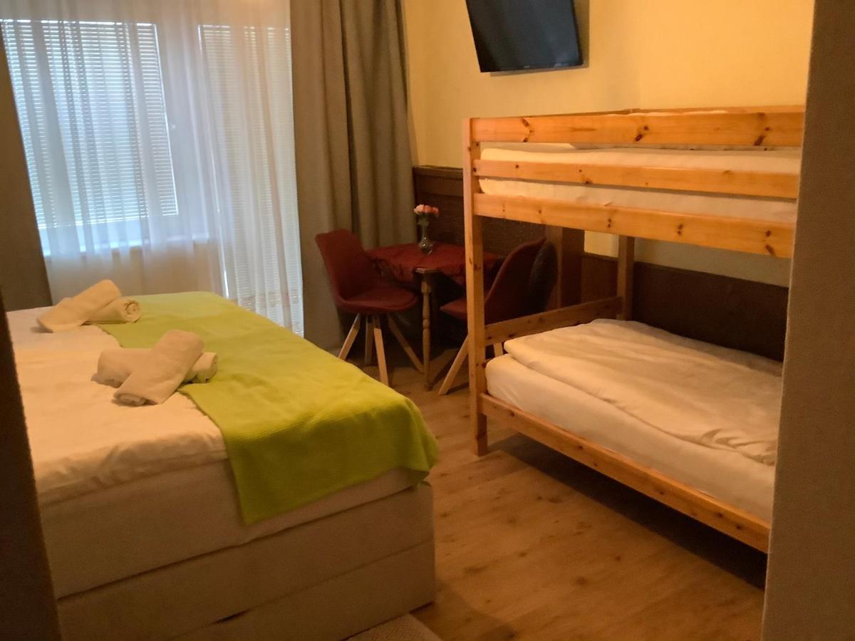 Gasthaus 3-Laenderblick Mönichkirchen Eksteriør billede