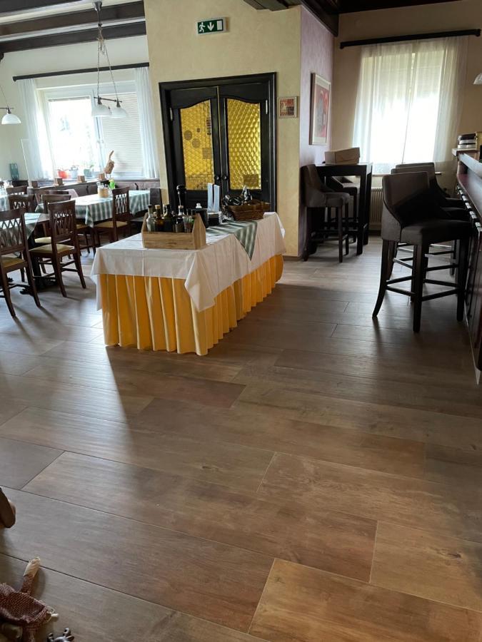 Gasthaus 3-Laenderblick Mönichkirchen Eksteriør billede